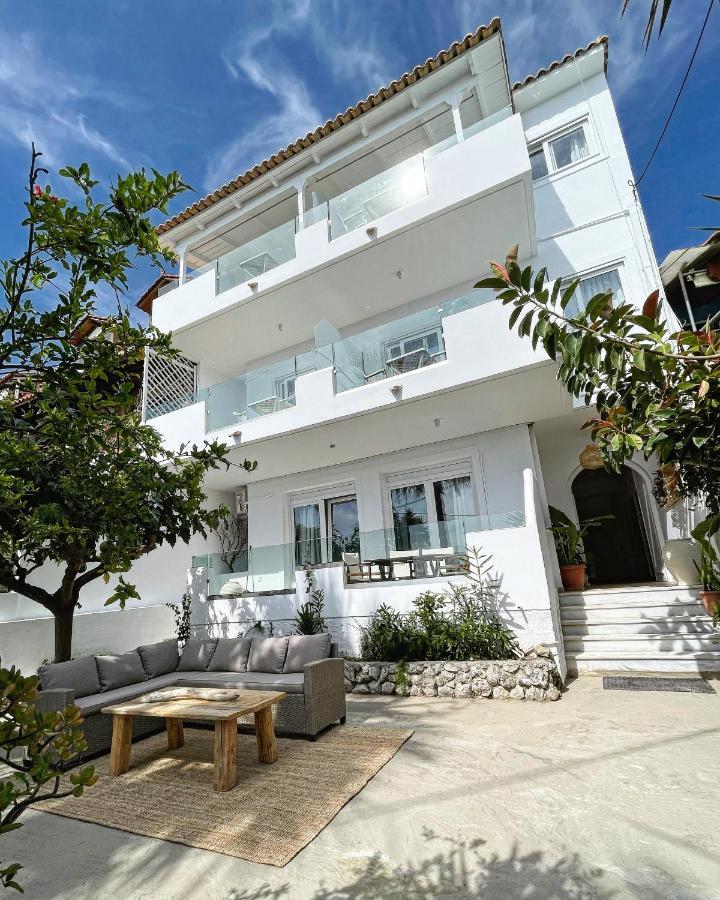 San Salvatore Agios Sostis  外观 照片